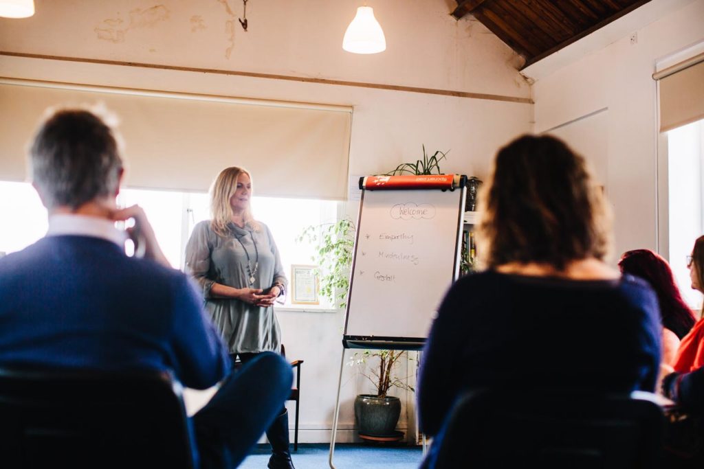 what can you do with a level 3 counselling qualification online